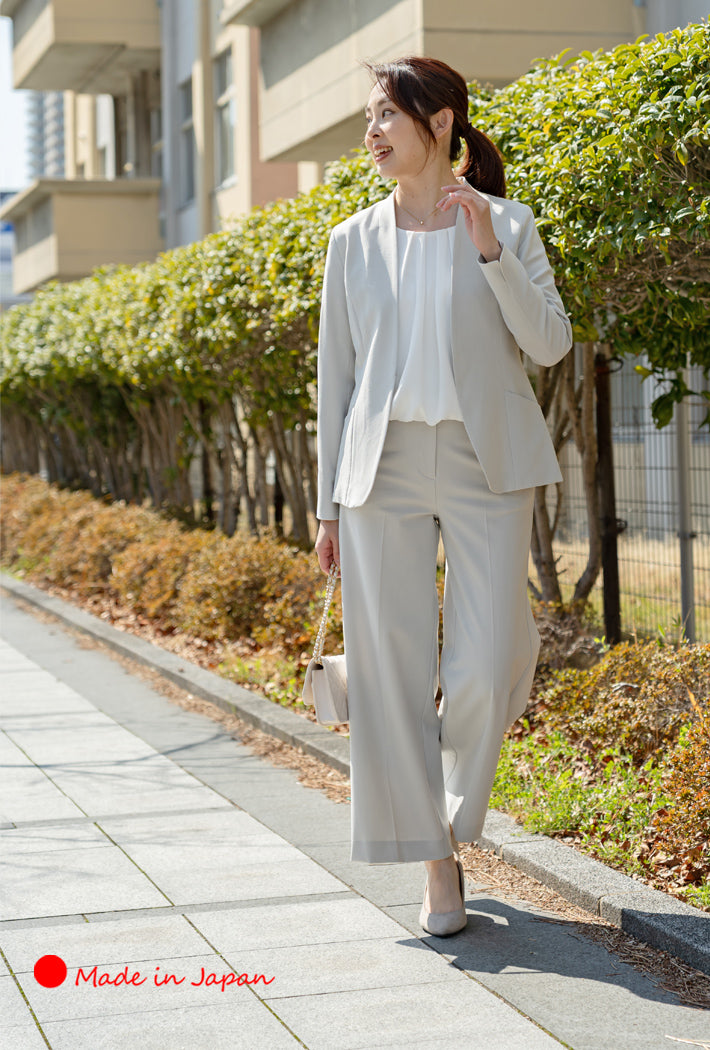 Clease[クリーズ] 　モナルーチェカラーレスジャケット&ワイドパンツスーツ＜8009s5314＞